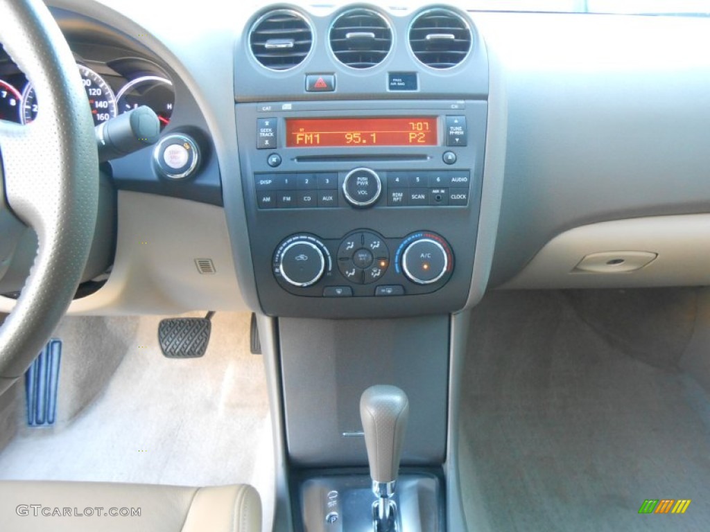 2012 Nissan Altima 2.5 S Controls Photo #78365561
