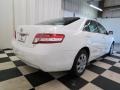 Super White - Camry LE Photo No. 28