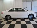 Super White - Camry LE Photo No. 32