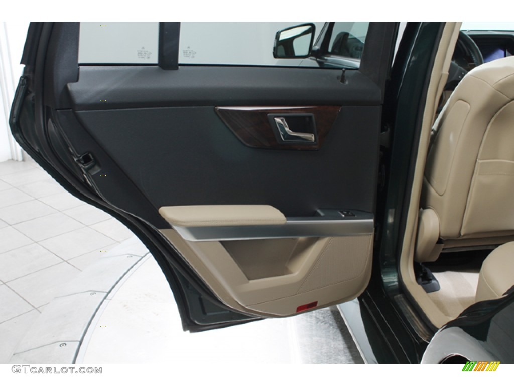 2010 GLK 350 4Matic - Jade Green Metallic / Almond/Black photo #15