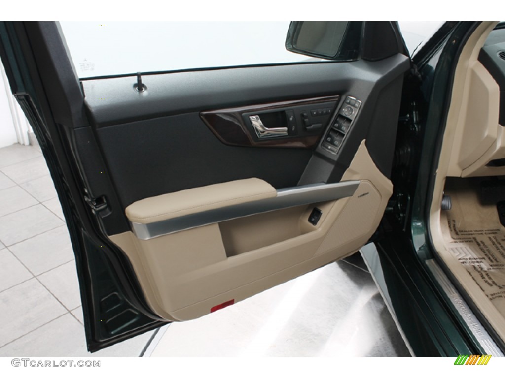 2010 GLK 350 4Matic - Jade Green Metallic / Almond/Black photo #16