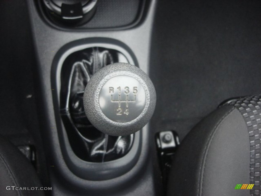 2011 Hyundai Accent GL 3 Door 5 Speed Manual Transmission Photo #78367386