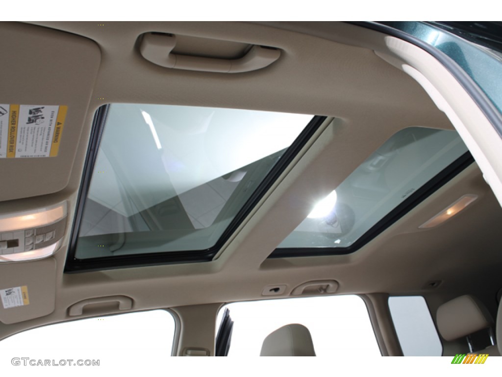 2010 GLK 350 4Matic - Jade Green Metallic / Almond/Black photo #24