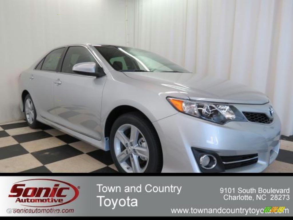 2013 Camry SE - Classic Silver Metallic / Black photo #1