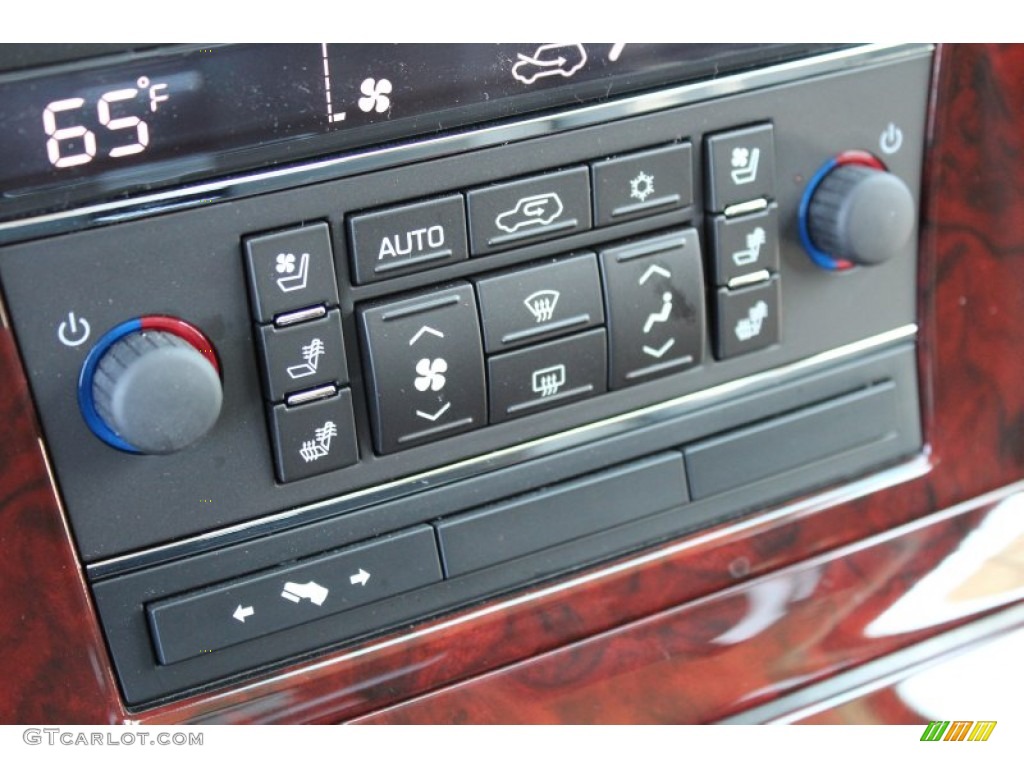 2013 Cadillac Escalade EXT Luxury AWD Controls Photo #78368412