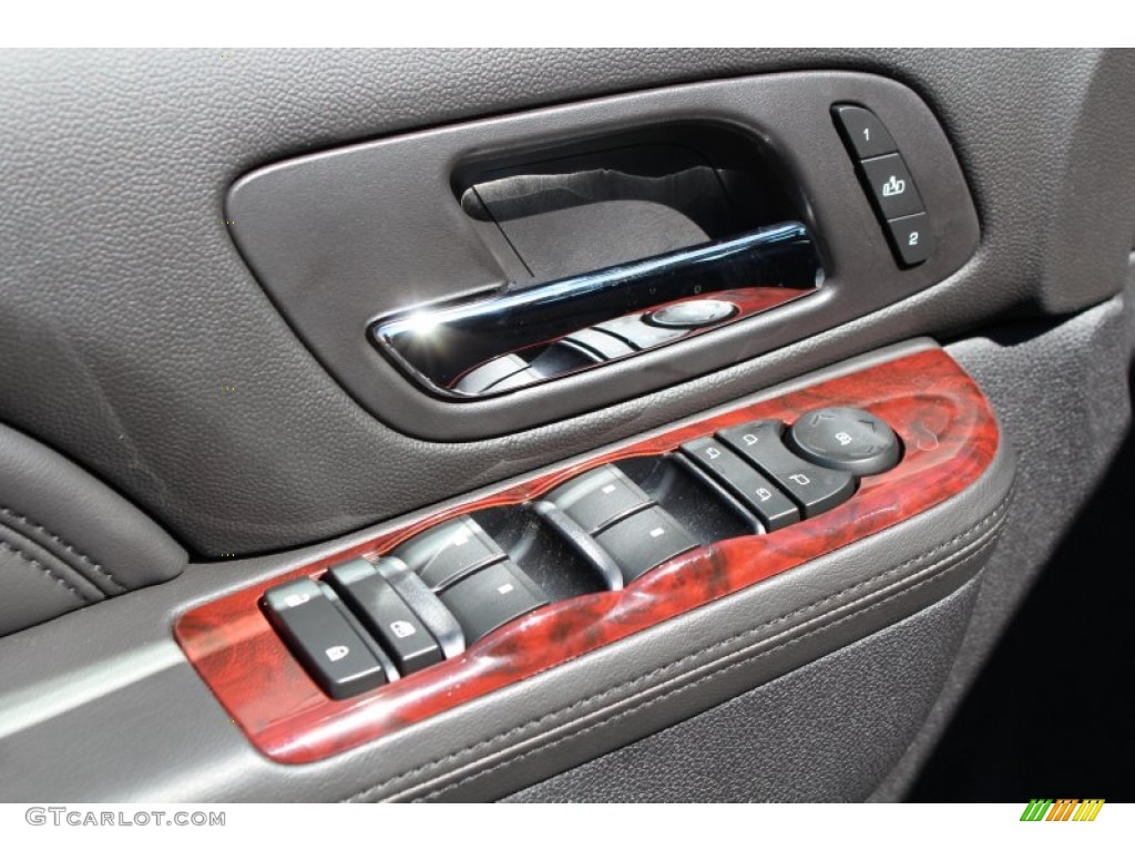 2013 Cadillac Escalade EXT Luxury AWD Controls Photo #78368429