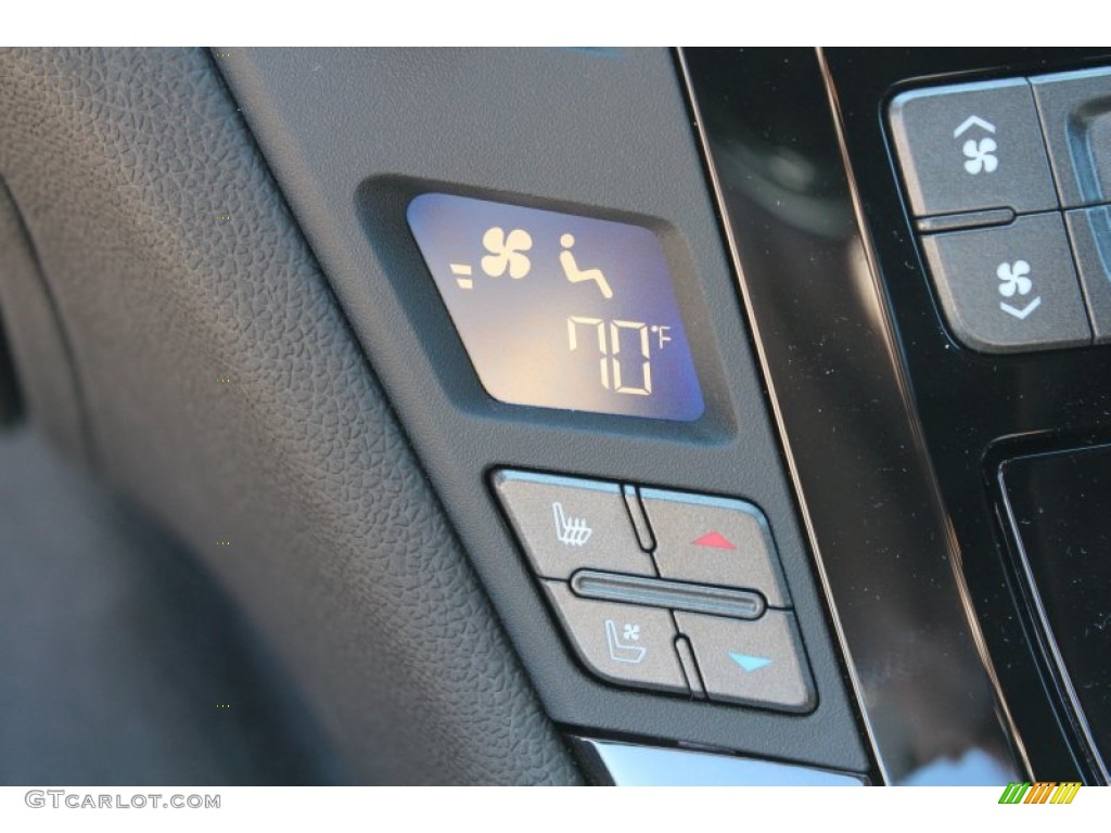 2013 Cadillac CTS -V Coupe Controls Photo #78368853
