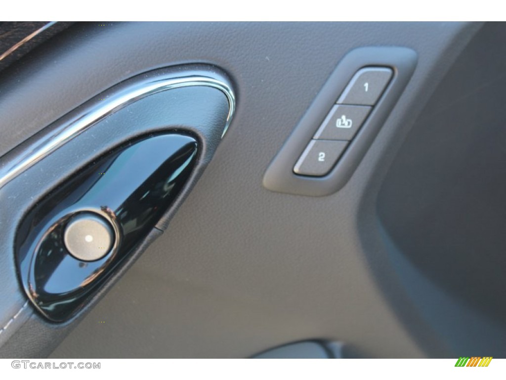 2013 Cadillac CTS -V Coupe Controls Photo #78368874
