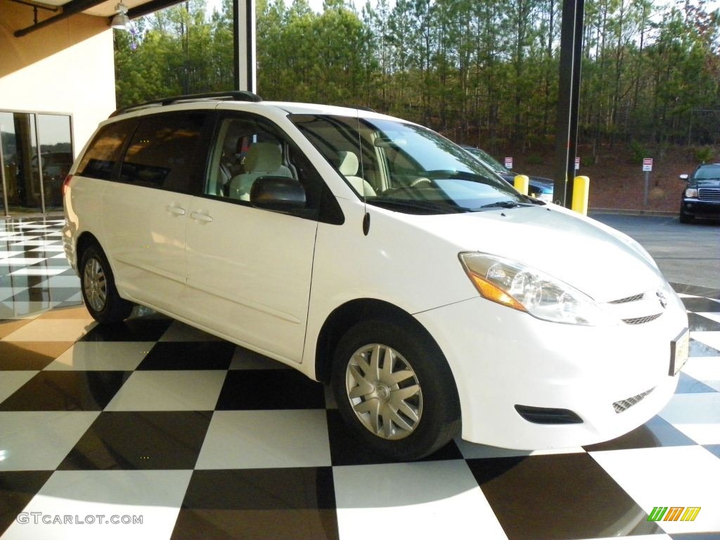 2008 Sienna CE - Natural White / Fawn photo #1