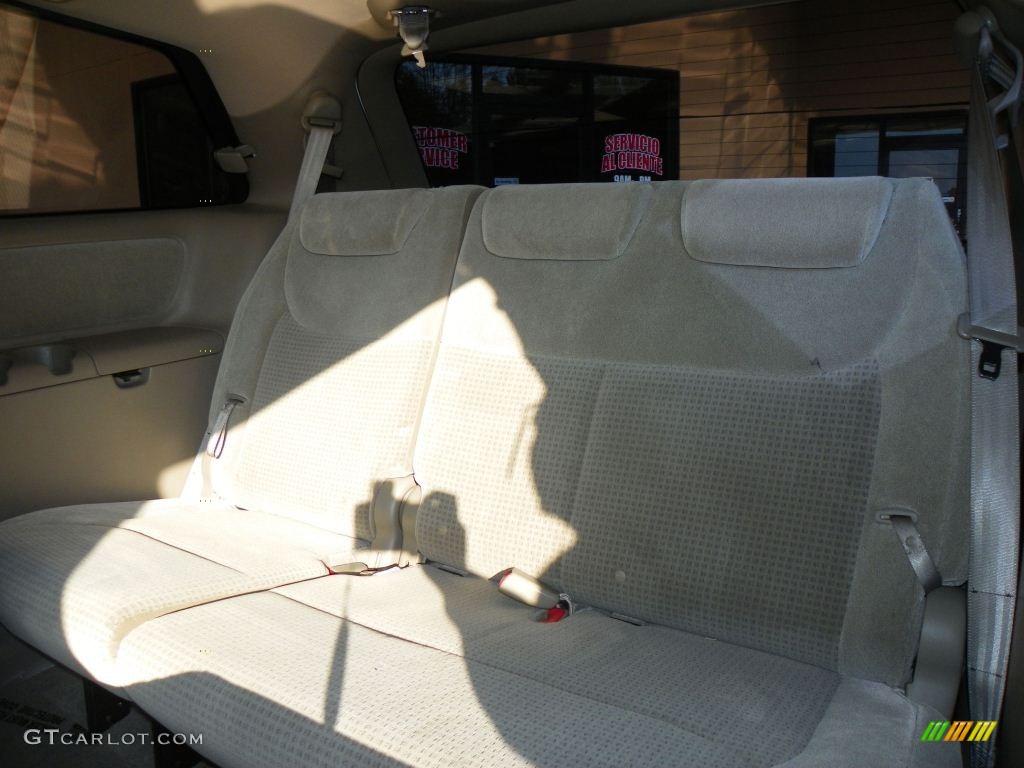 2008 Sienna CE - Natural White / Fawn photo #10