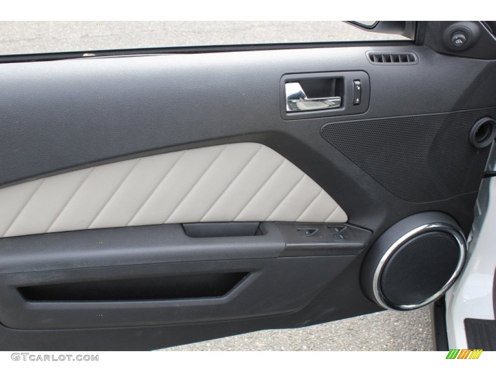 2012 Ford Mustang V6 Premium Convertible Door Panel Photos