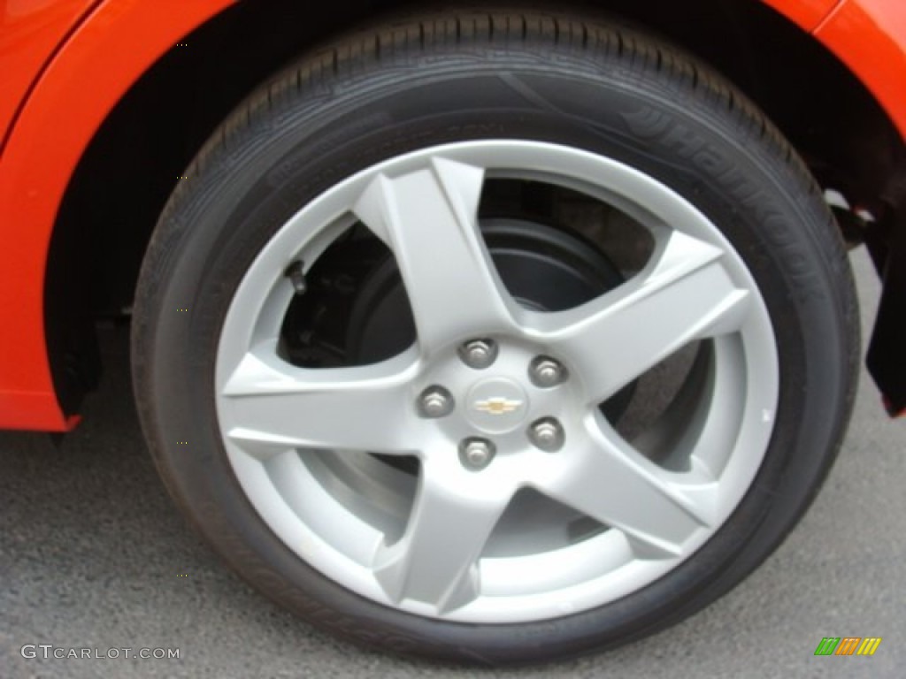 2013 Chevrolet Sonic LTZ Hatch Wheel Photo #78378213