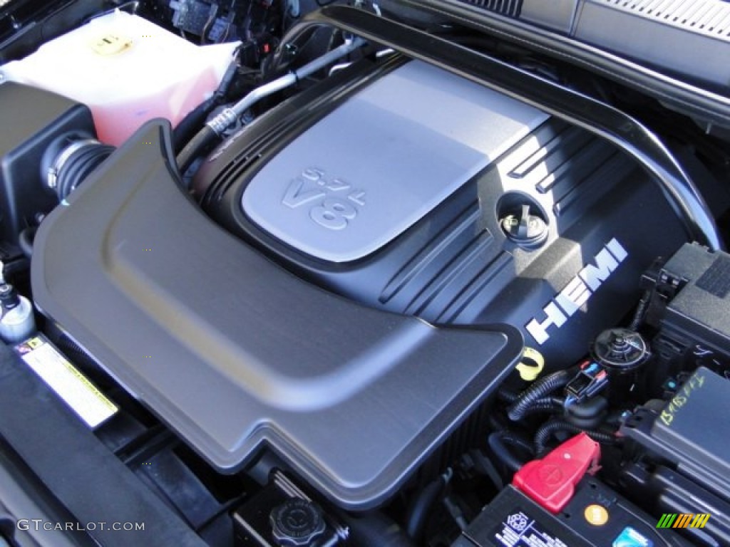 2009 Jeep Grand Cherokee Overland Engine Photos