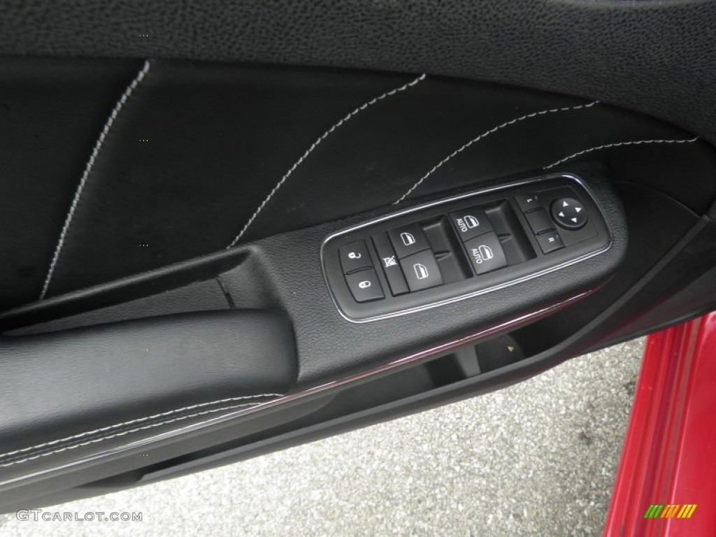 2011 Dodge Charger R/T Plus Controls Photo #78379632