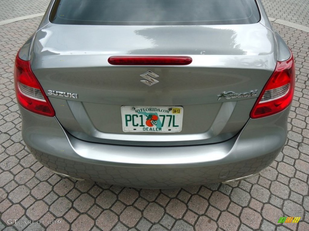 2010 Kizashi SE - Platinum Silver Metallic / Black photo #12