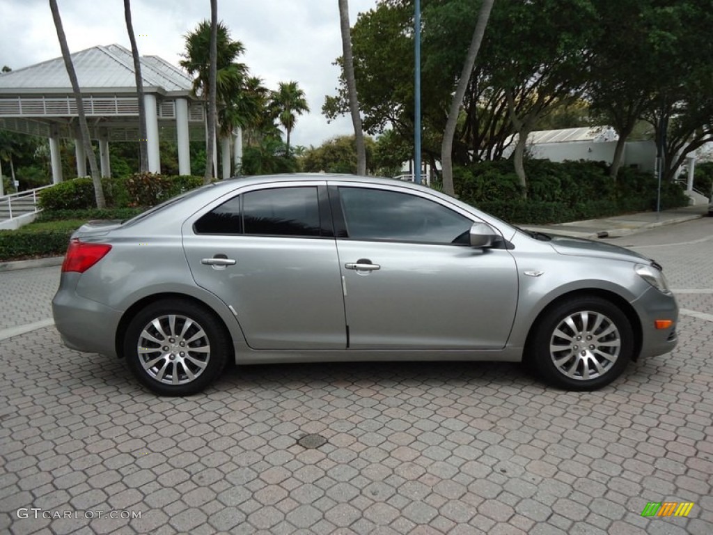 Platinum Silver Metallic 2010 Suzuki Kizashi SE Exterior Photo #78379780