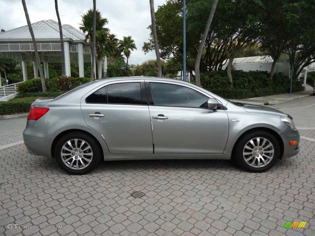 2010 Kizashi SE - Platinum Silver Metallic / Black photo #14