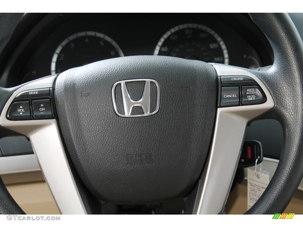 2011 Honda Accord LX Sedan Controls Photo #78380012