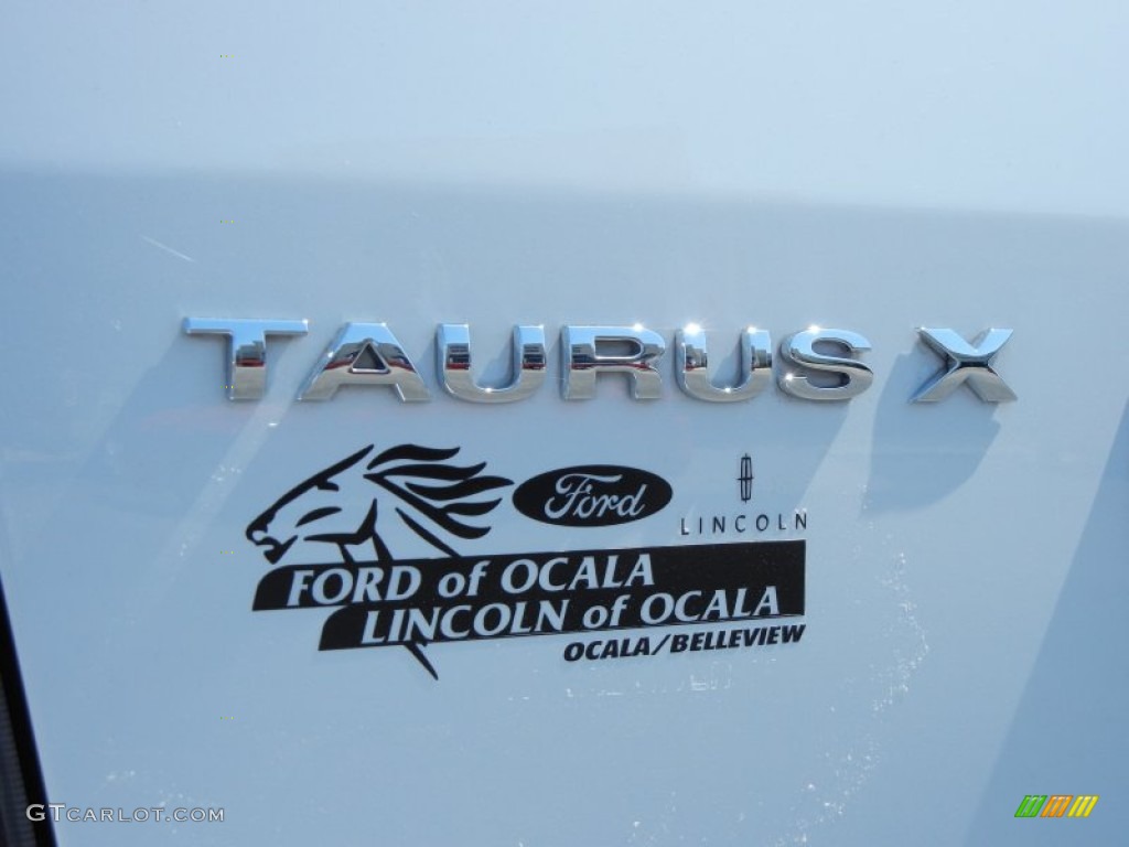 2008 Taurus X SEL - Oxford White / Camel photo #9