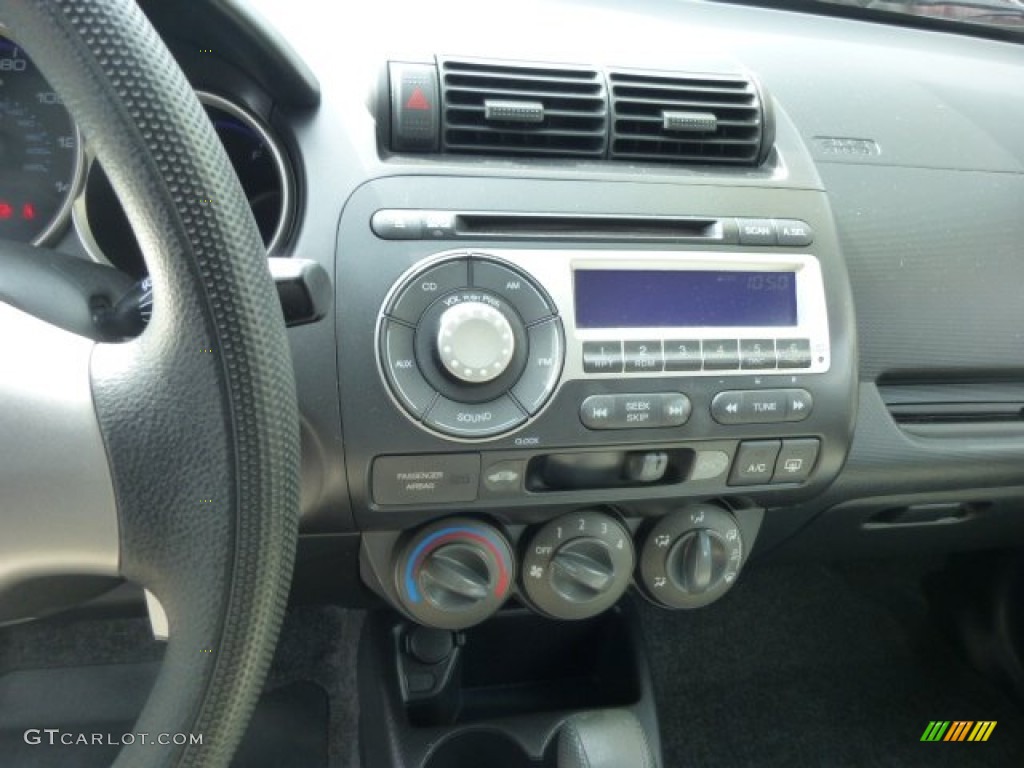 2007 Honda Fit Standard Fit Model Controls Photos