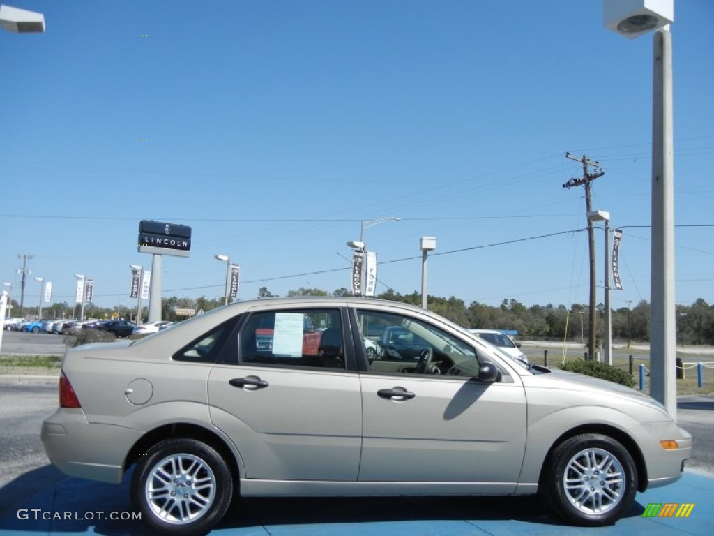 Pueblo Gold Metallic 2006 Ford Focus ZX4 SE Sedan Exterior Photo #78386298