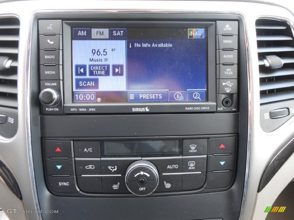 2011 Jeep Grand Cherokee Laredo X Package 4x4 Controls Photo #78386381
