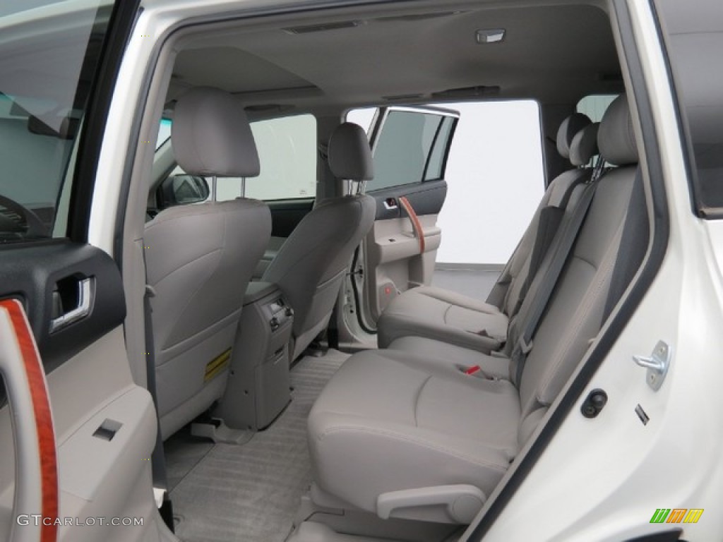 2010 Toyota Highlander Limited Rear Seat Photo #78392774