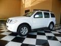 2008 Avalanche White Nissan Pathfinder SE  photo #3