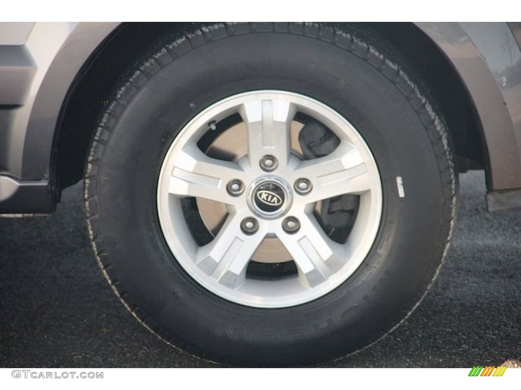 2003 Kia Sorento EX Wheel Photos