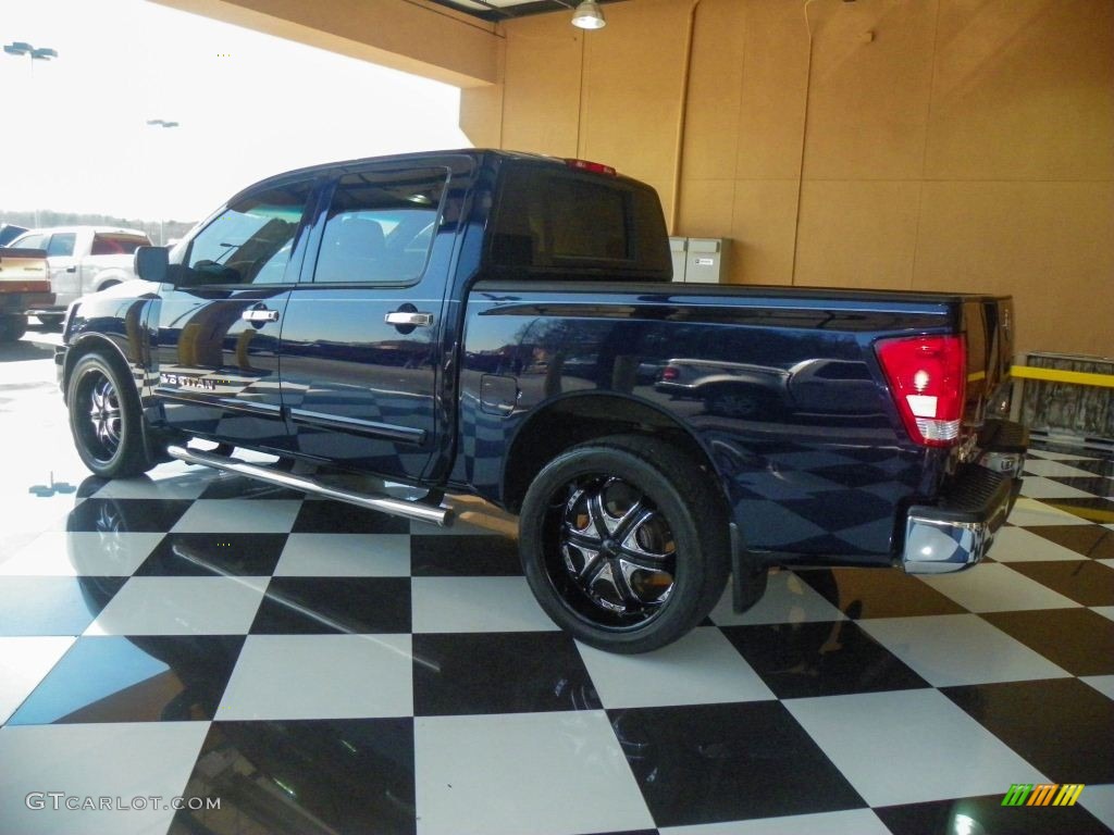 2006 Titan SE Crew Cab - Majestic Blue / Graphite/Titanium photo #3