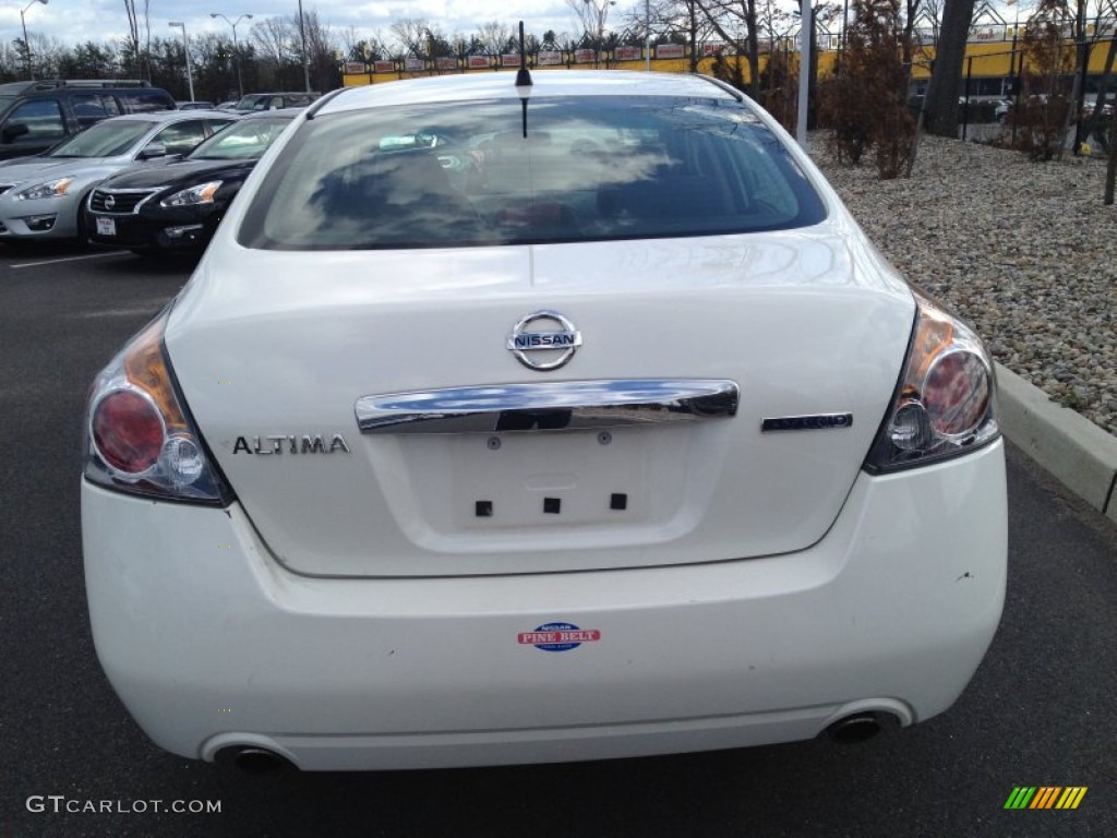 2010 Altima Hybrid - Winter Frost White / Charcoal photo #6
