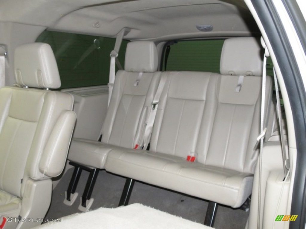 2007 Ford Expedition EL Limited Rear Seat Photo #78396743