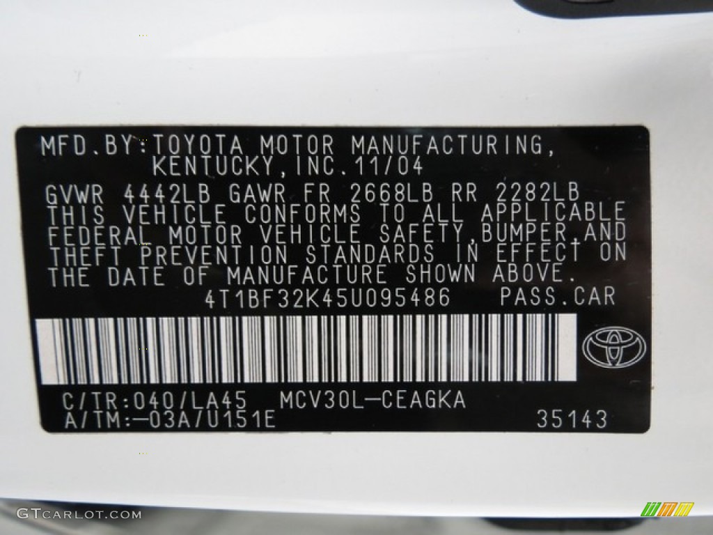 2005 Camry XLE V6 - Super White / Taupe photo #28