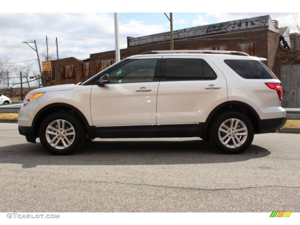 2013 Explorer XLT 4WD - Ingot Silver Metallic / Charcoal Black photo #10