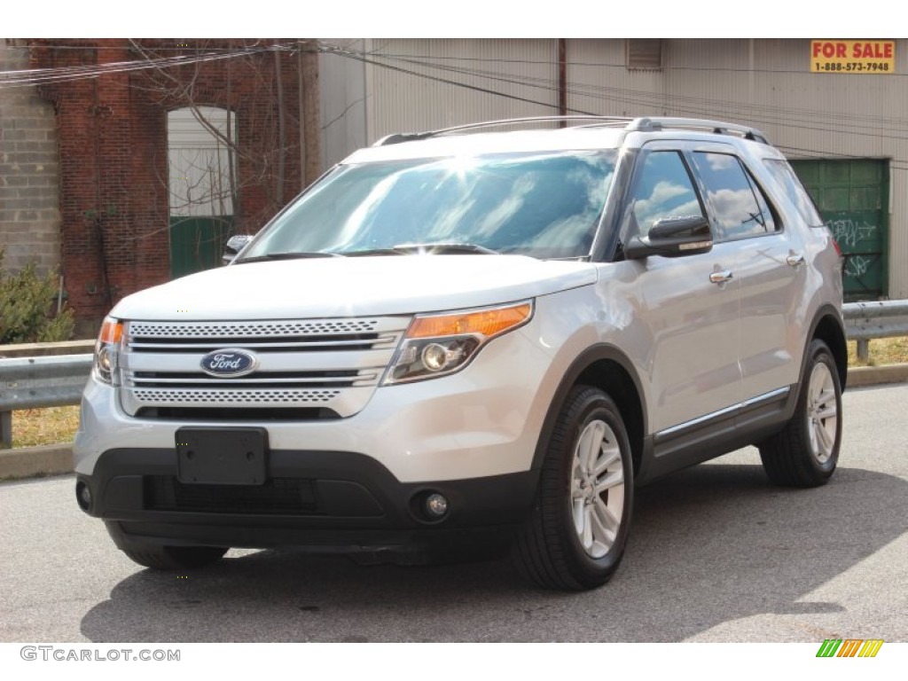 2013 Explorer XLT 4WD - Ingot Silver Metallic / Charcoal Black photo #14