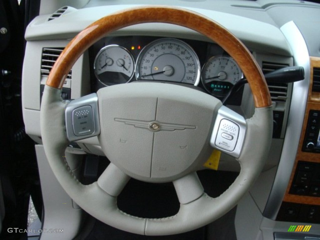 2009 Chrysler Aspen Limited 4x4 Light Graystone Steering Wheel Photo #78400379