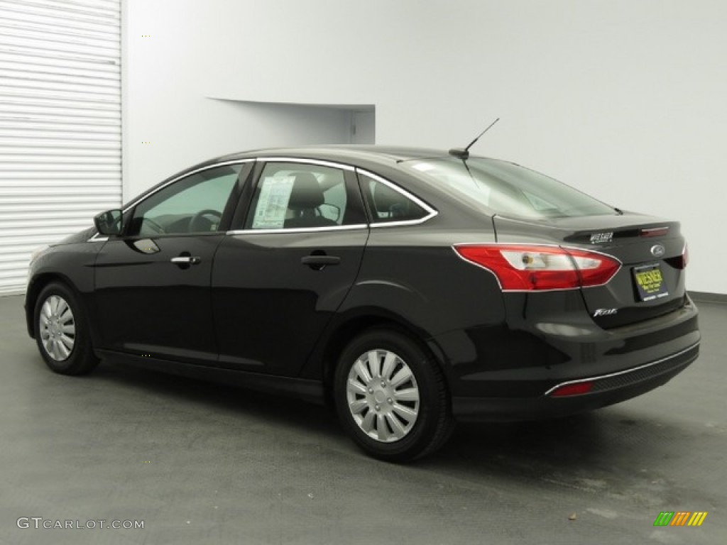 2012 Focus S Sedan - Tuxedo Black Metallic / Charcoal Black photo #7