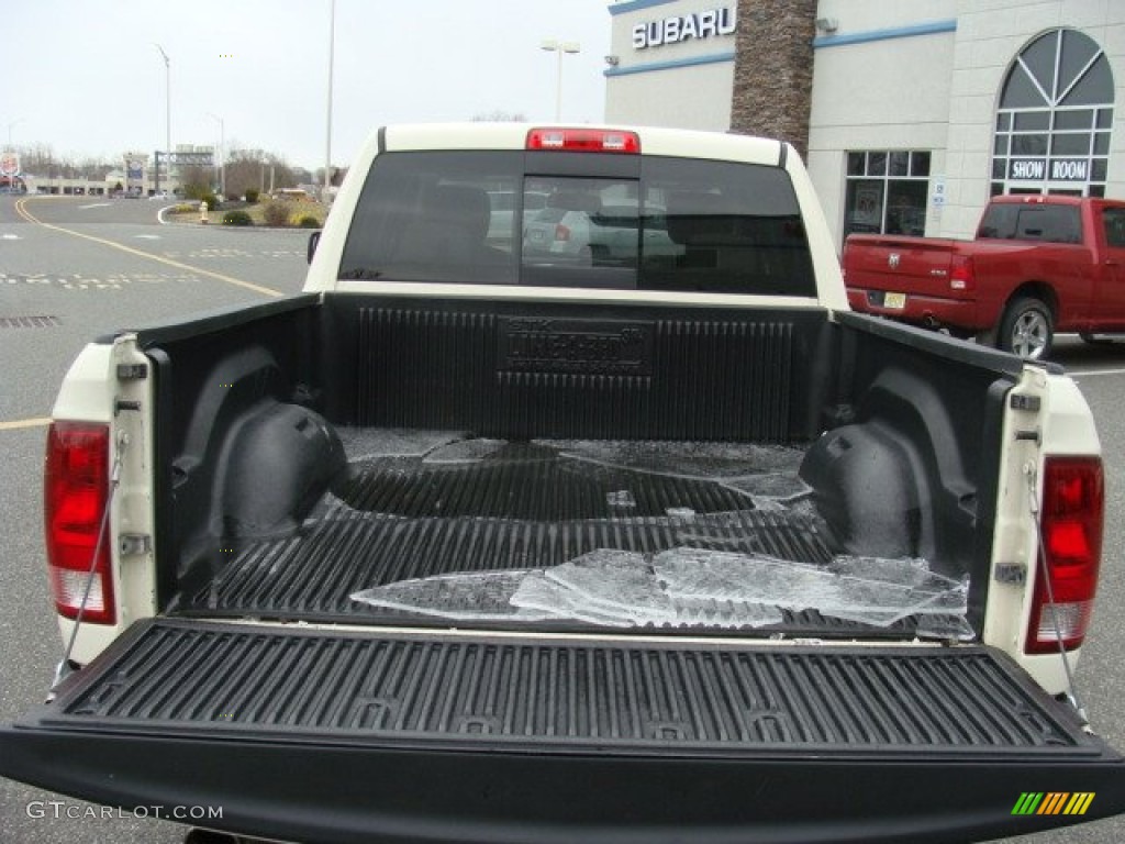 2010 Ram 1500 Big Horn Quad Cab 4x4 - Cool Vanilla / Light Pebble Beige/Bark Brown photo #6