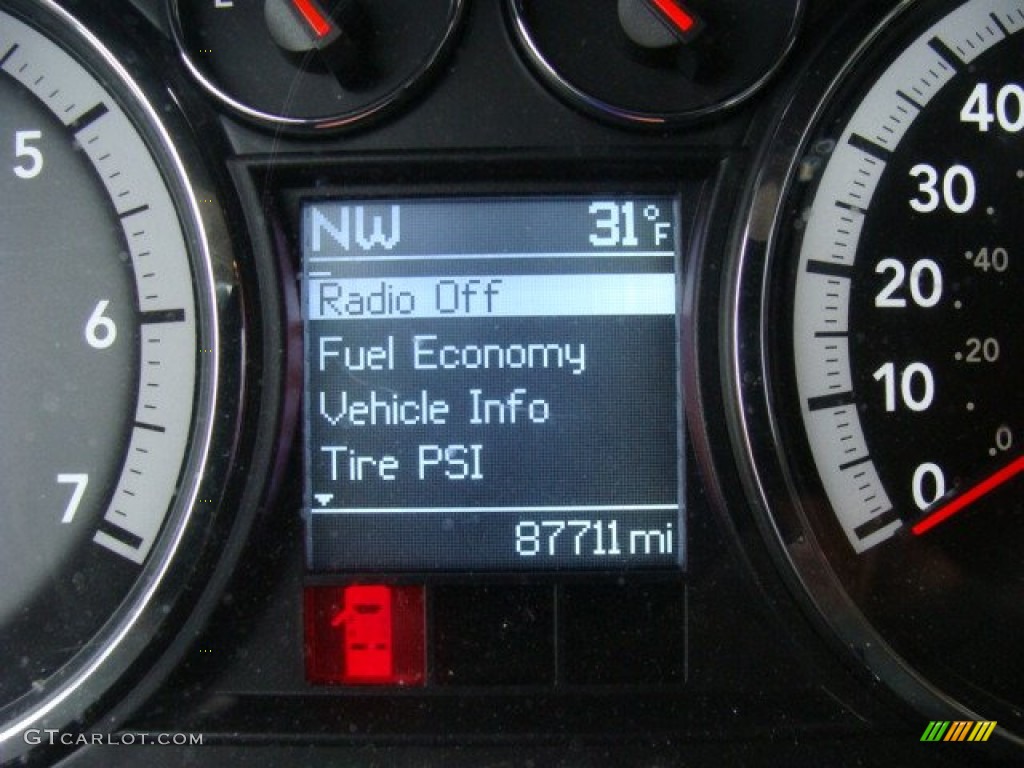 2010 Ram 1500 Big Horn Quad Cab 4x4 - Cool Vanilla / Light Pebble Beige/Bark Brown photo #13