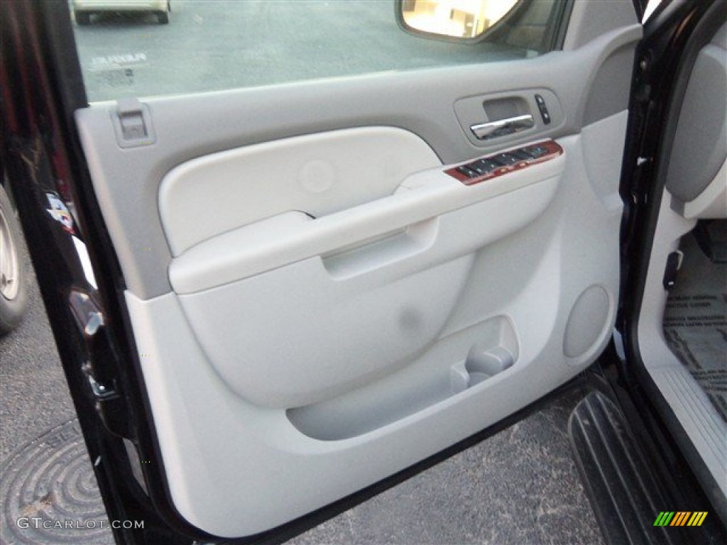 2013 Chevrolet Suburban LT Light Titanium/Dark Titanium Door Panel Photo #78402632