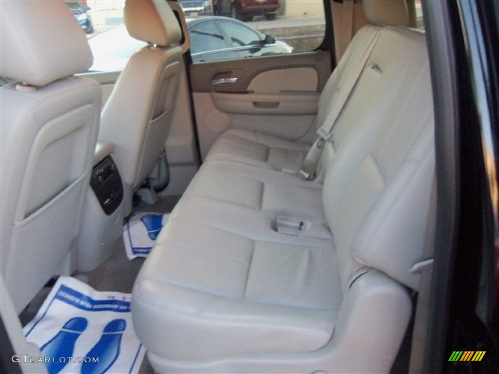 Light Titanium/Dark Titanium Interior 2013 Chevrolet Suburban LT Photo #78402722