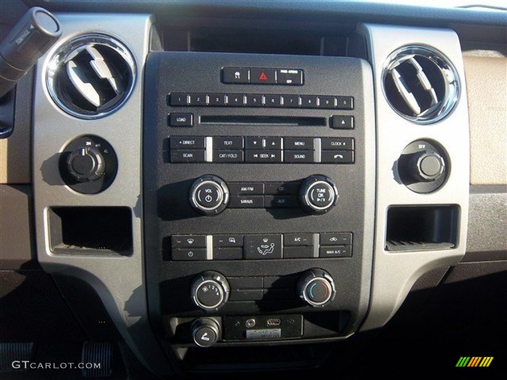 2010 F150 XLT SuperCrew 4x4 - Pueblo Gold Metallic / Tan photo #24