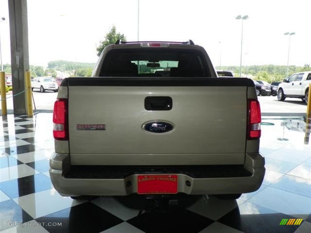 2007 Explorer Sport Trac Limited - Pueblo Gold Metallic / Camel photo #5