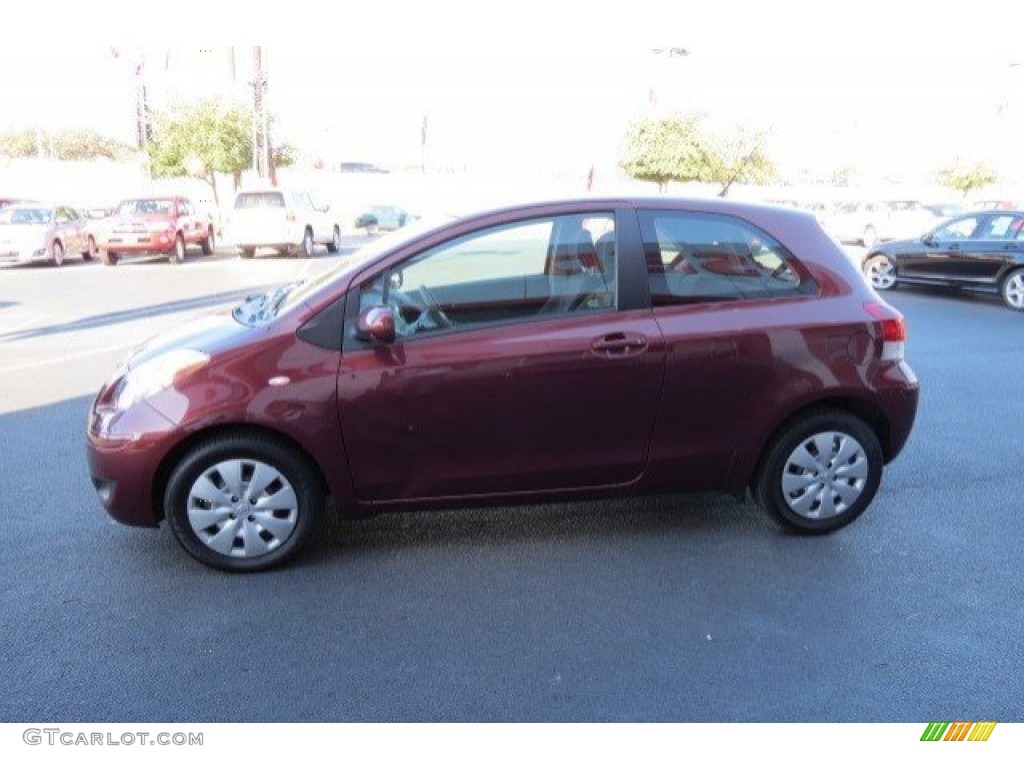 2010 Yaris 3 Door Liftback - Carmine Red Metallic / Dark Charcoal photo #4