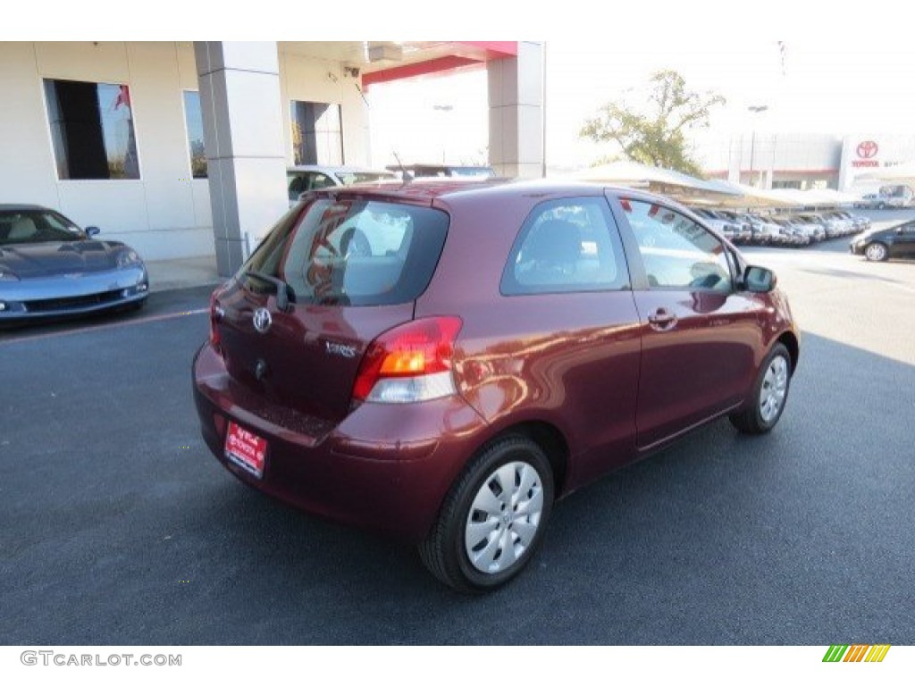 2010 Yaris 3 Door Liftback - Carmine Red Metallic / Dark Charcoal photo #7