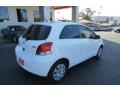 Super White - Yaris 3 Door Liftback Photo No. 7