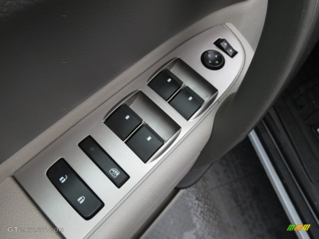 2012 Chevrolet Silverado 3500HD WT Crew Cab 4x4 Dually Controls Photo #78412979