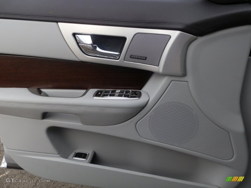2013 Jaguar XF 3.0 AWD Dove/Warm Charcoal Door Panel Photo #78413867