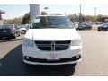 Stone White - Grand Caravan Crew Photo No. 4