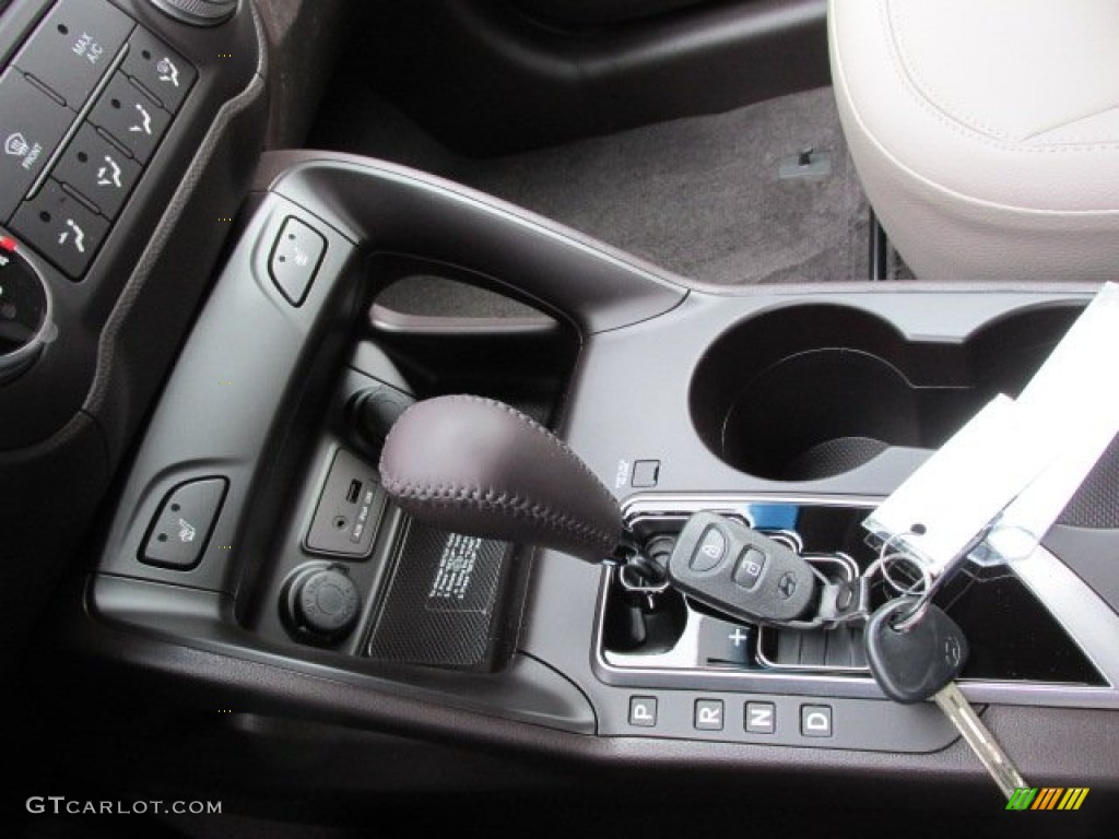 2013 Hyundai Tucson GLS Transmission Photos